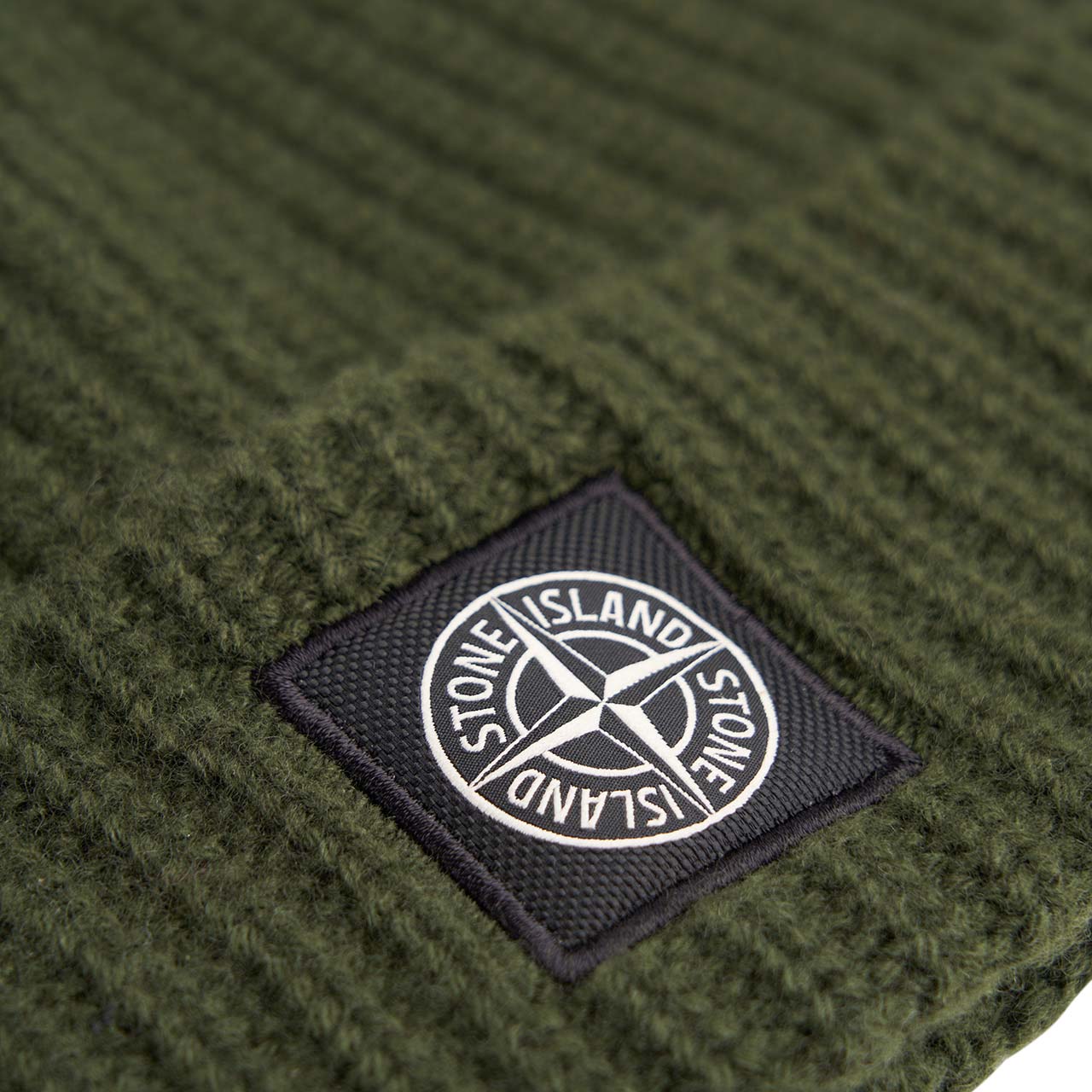 stone island logo patch beanie (olive) - a.plus