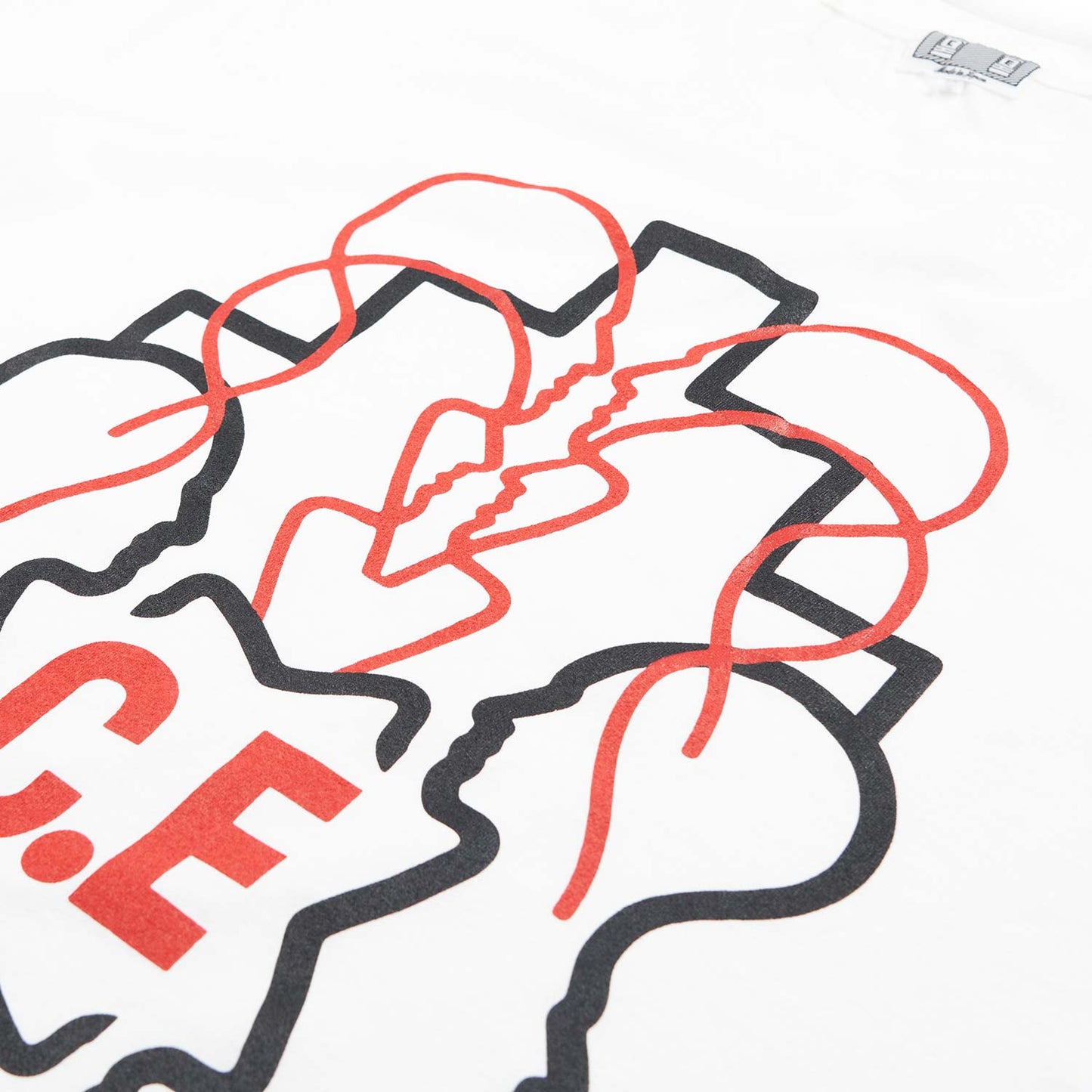 cav empt wb ziggurat heads II star c.e (white)