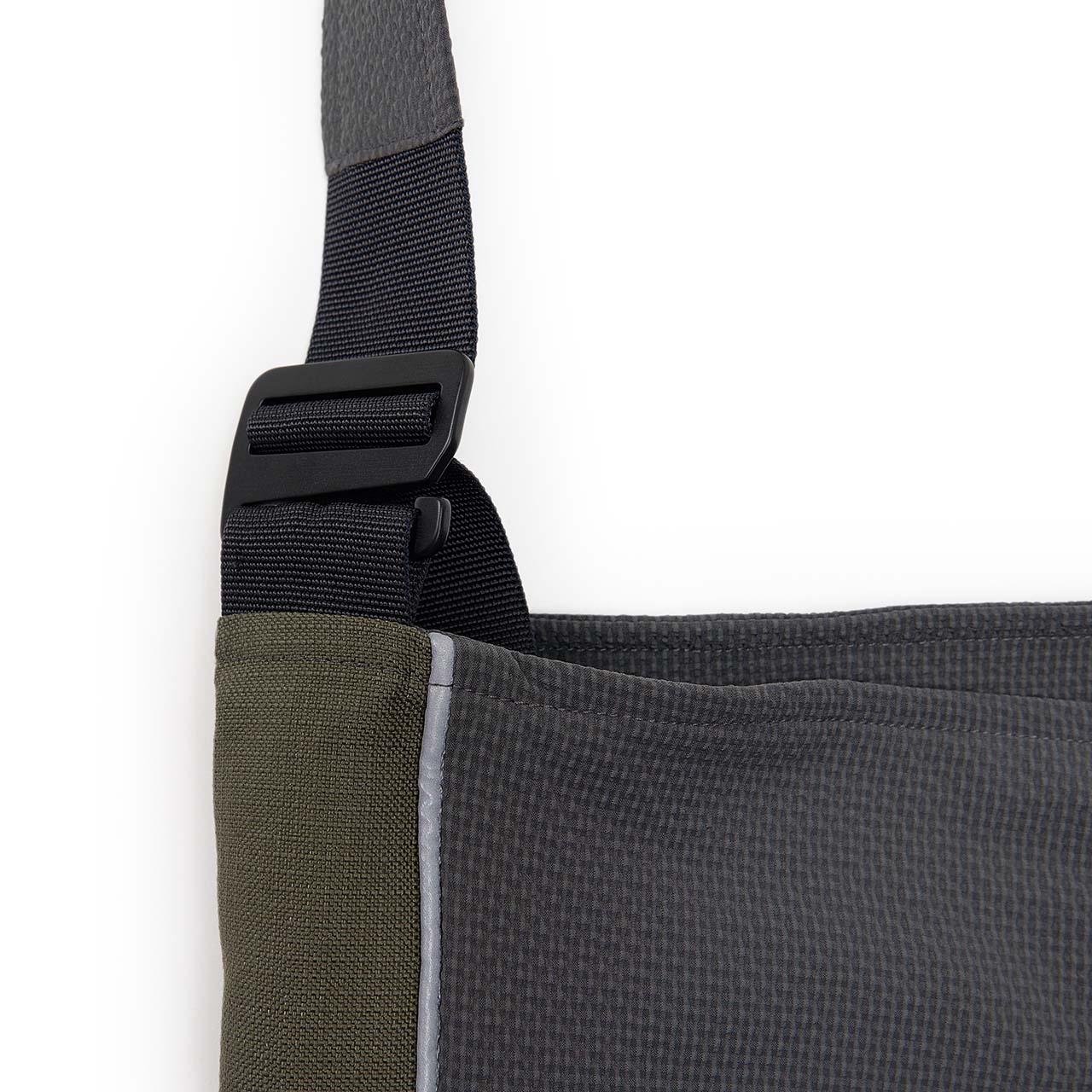affxwrks panel bag (grey seersucker) - a.plus