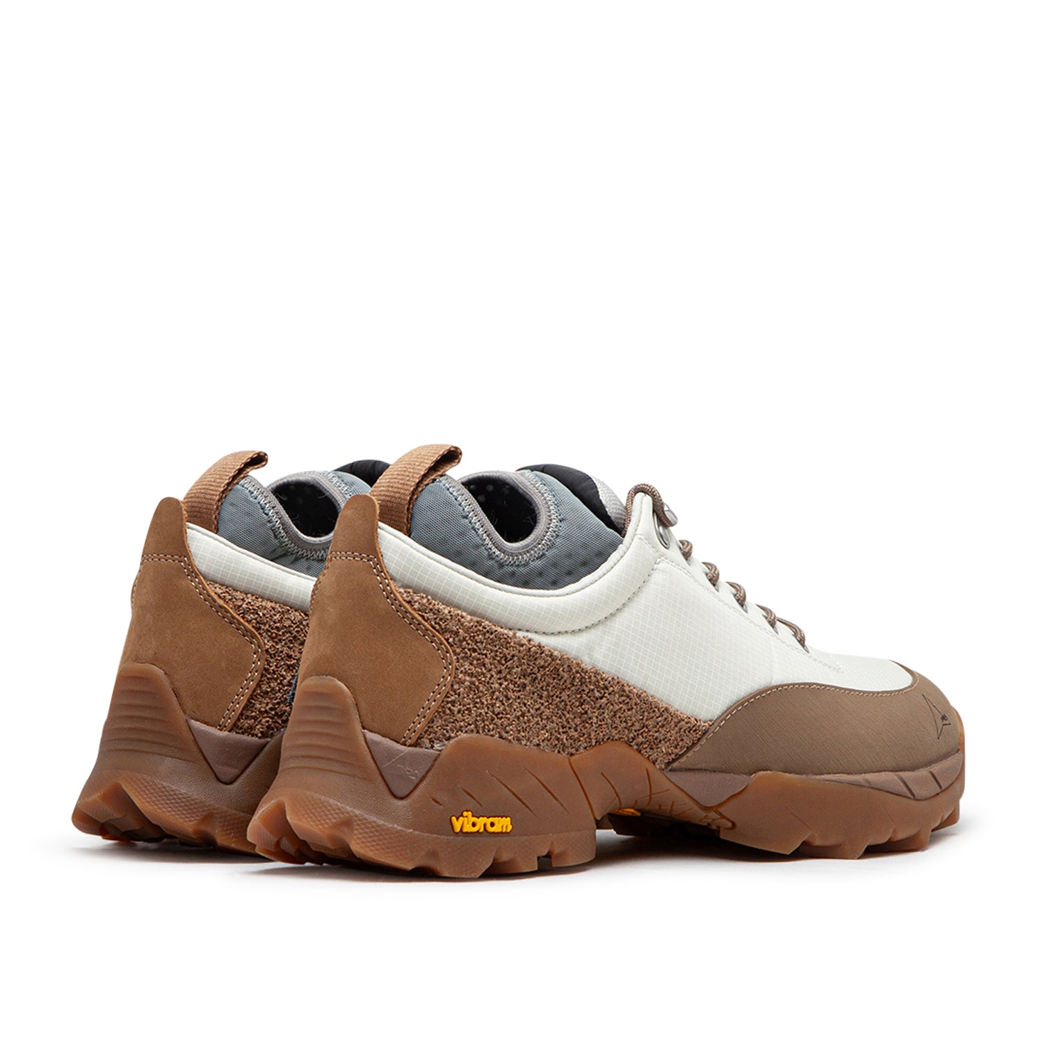 roa neal (bone white gum) - a.plus