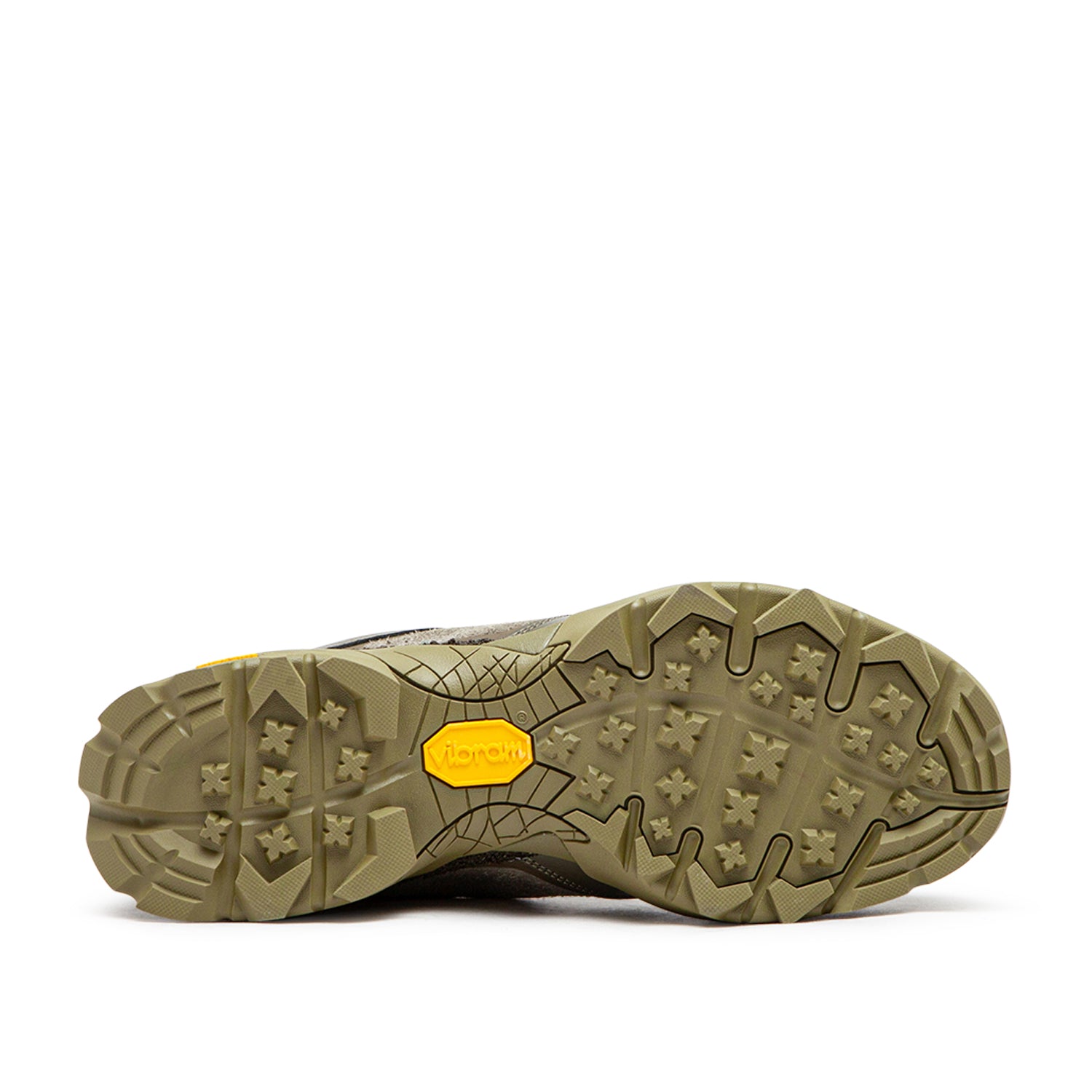 roa lhakpa (olive) - a.plus