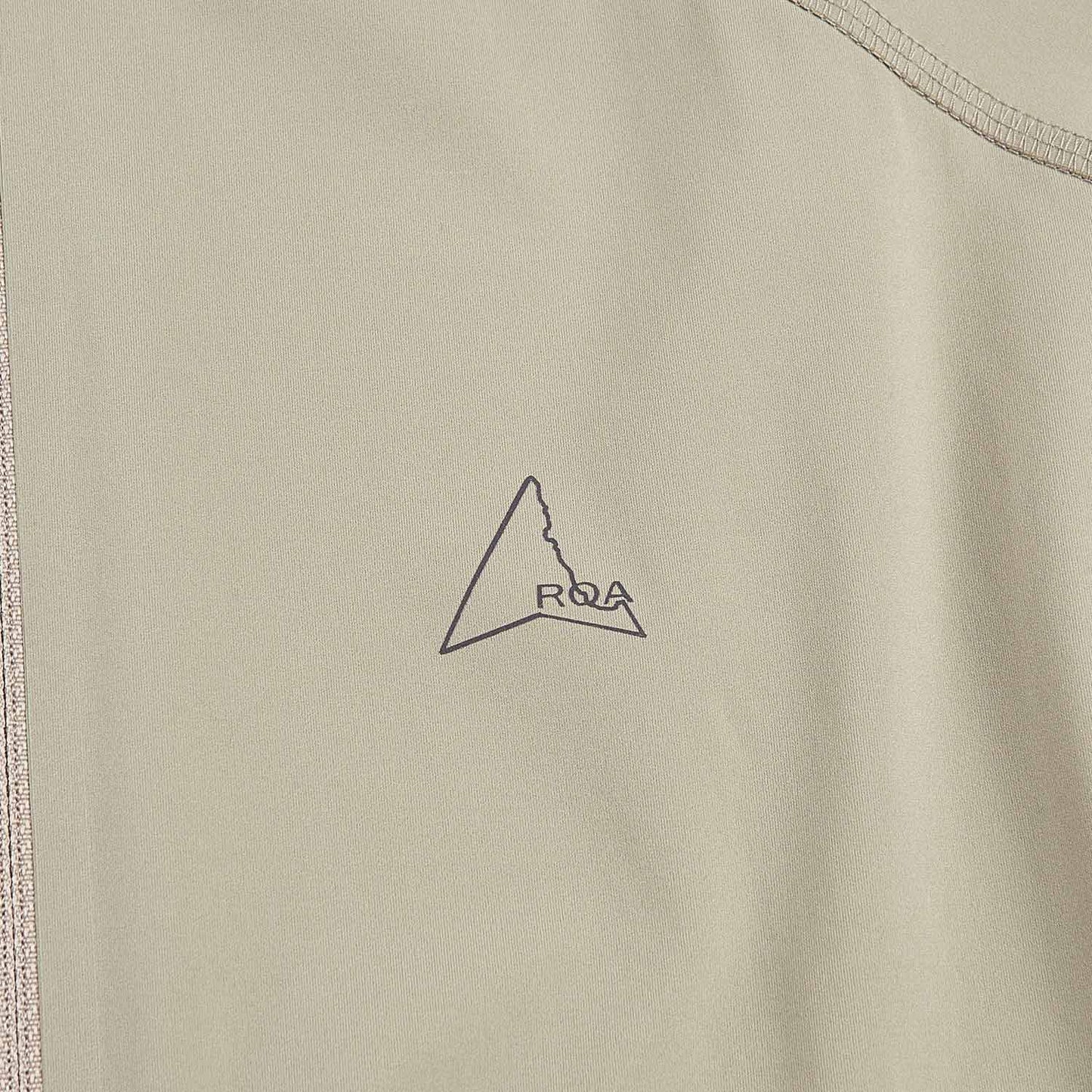 roa t-shirt technical long sleeve (silver sage) - a.plus