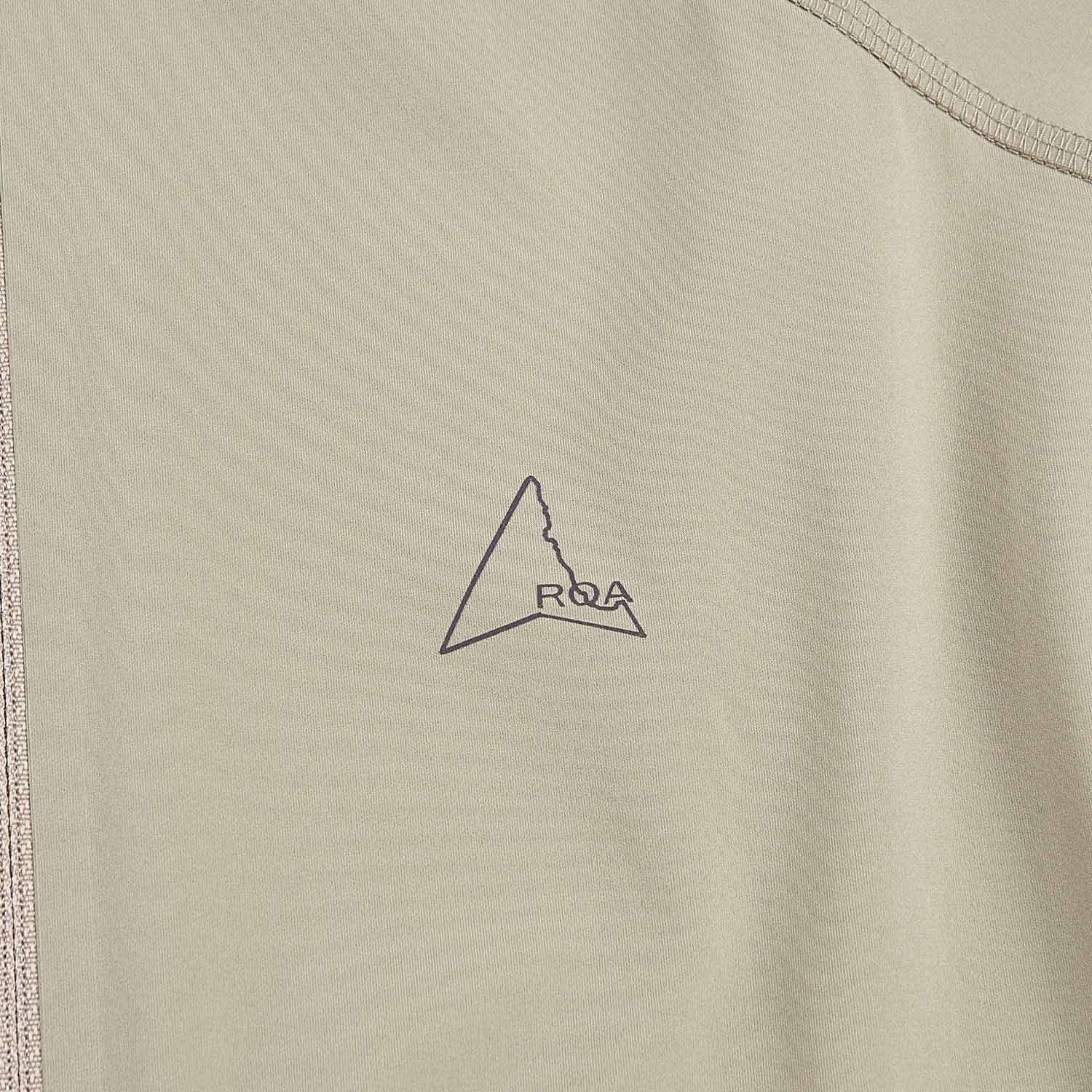 roa t-shirt technical long sleeve (silver sage) - a.plus