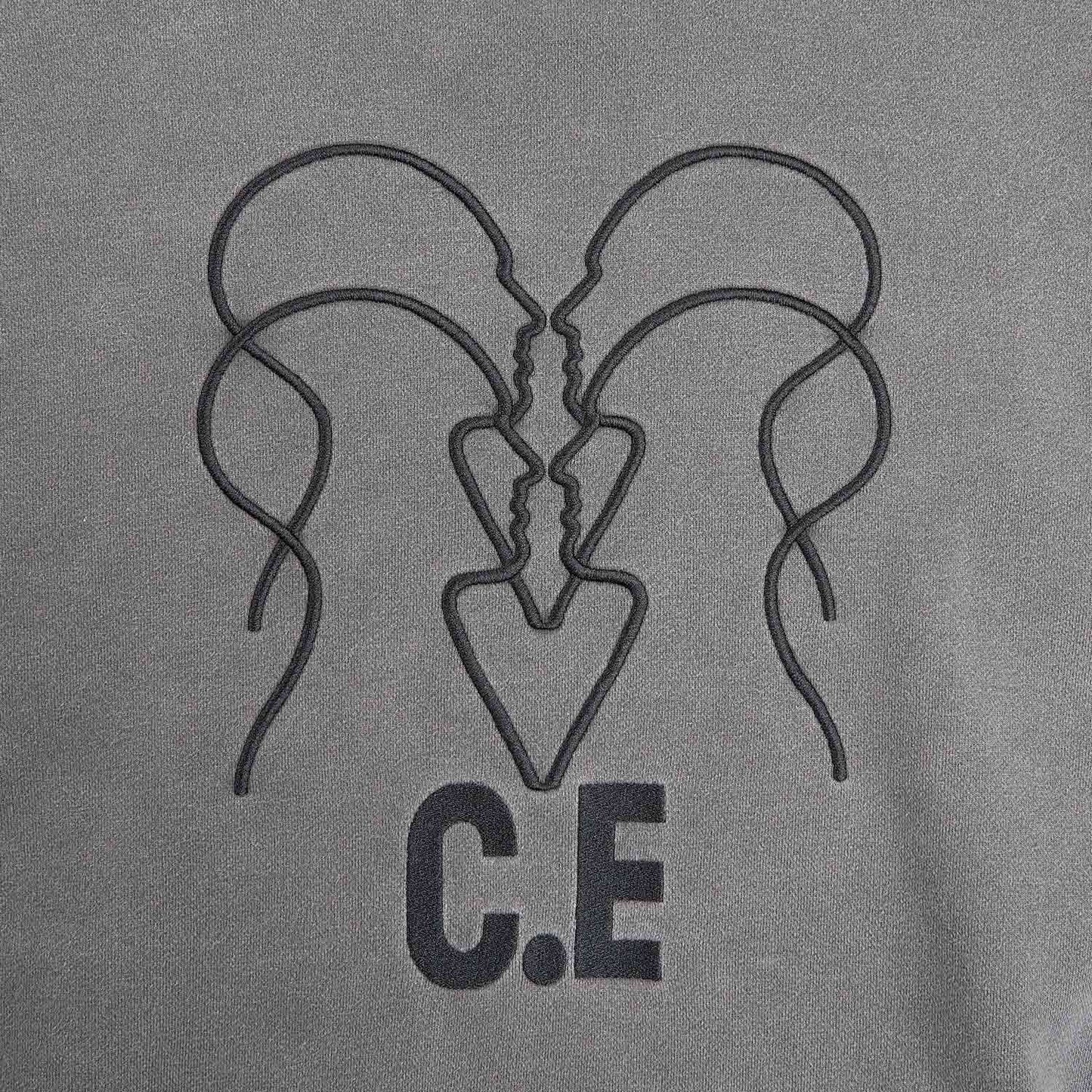 cav empt overdye wb headsx4 c.e crew neck (charcoal) - a.plus