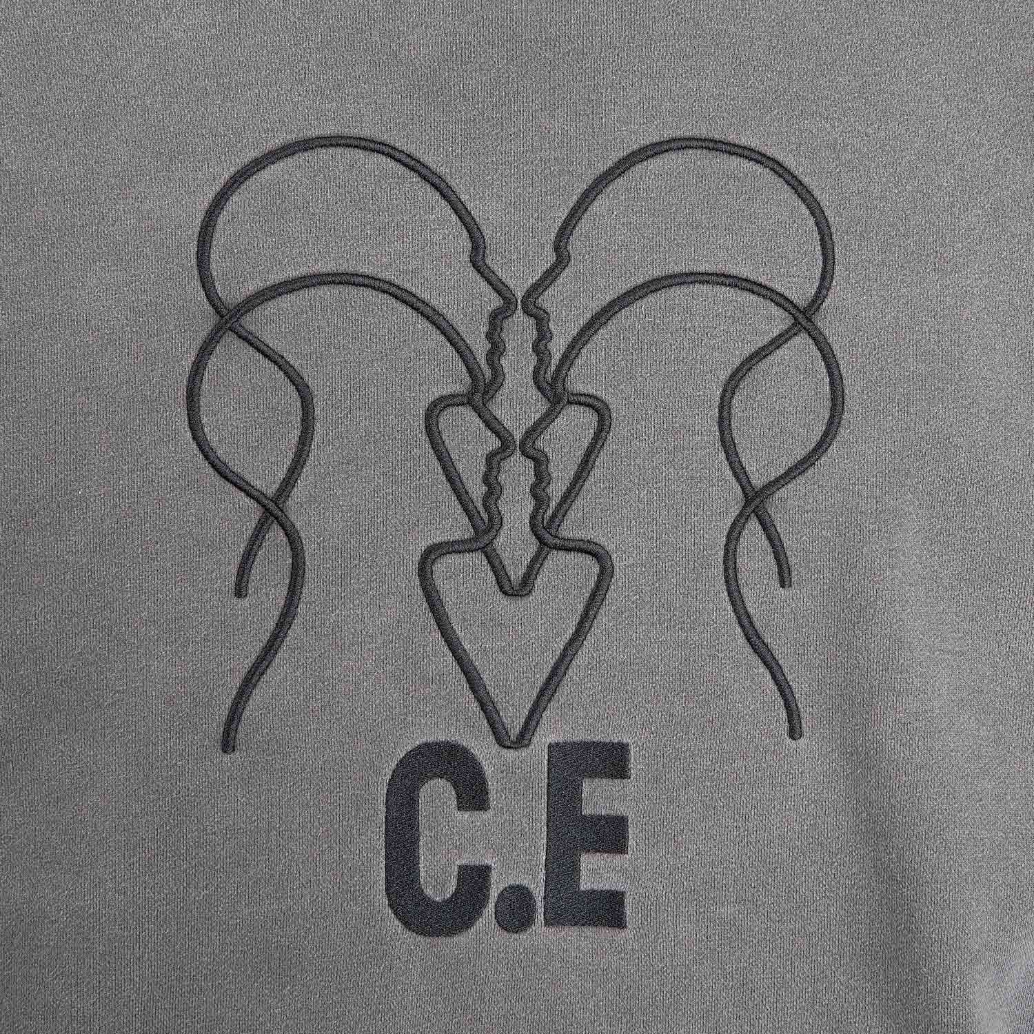 cav empt overdye wb headsx4 c.e crew neck (charcoal) - a.plus