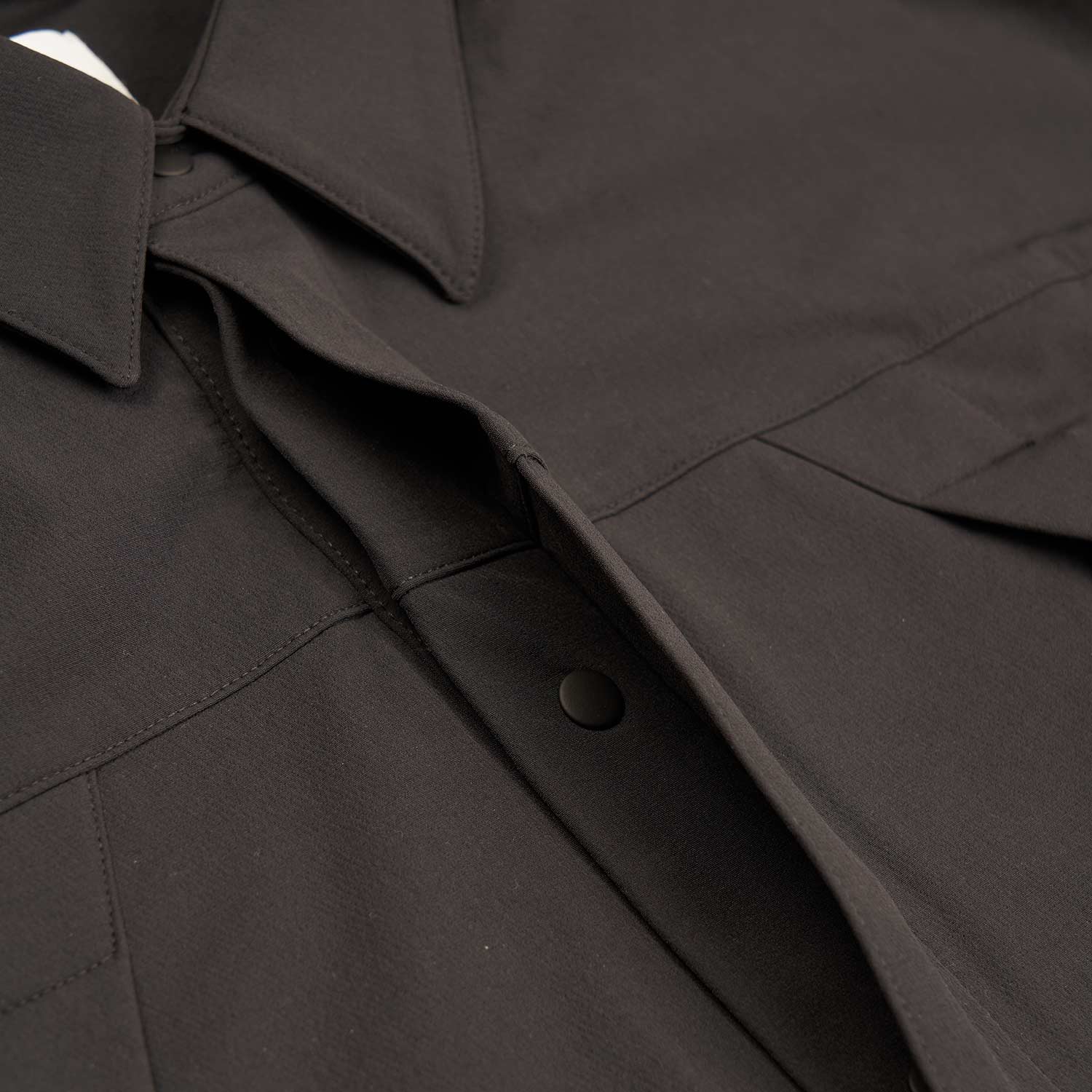 roa utility overshirt (black) - a.plus