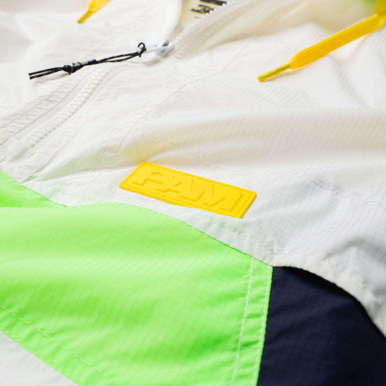 perks and mini time folds track pullover (white) - 39076-wng - a.plus - Image - 5