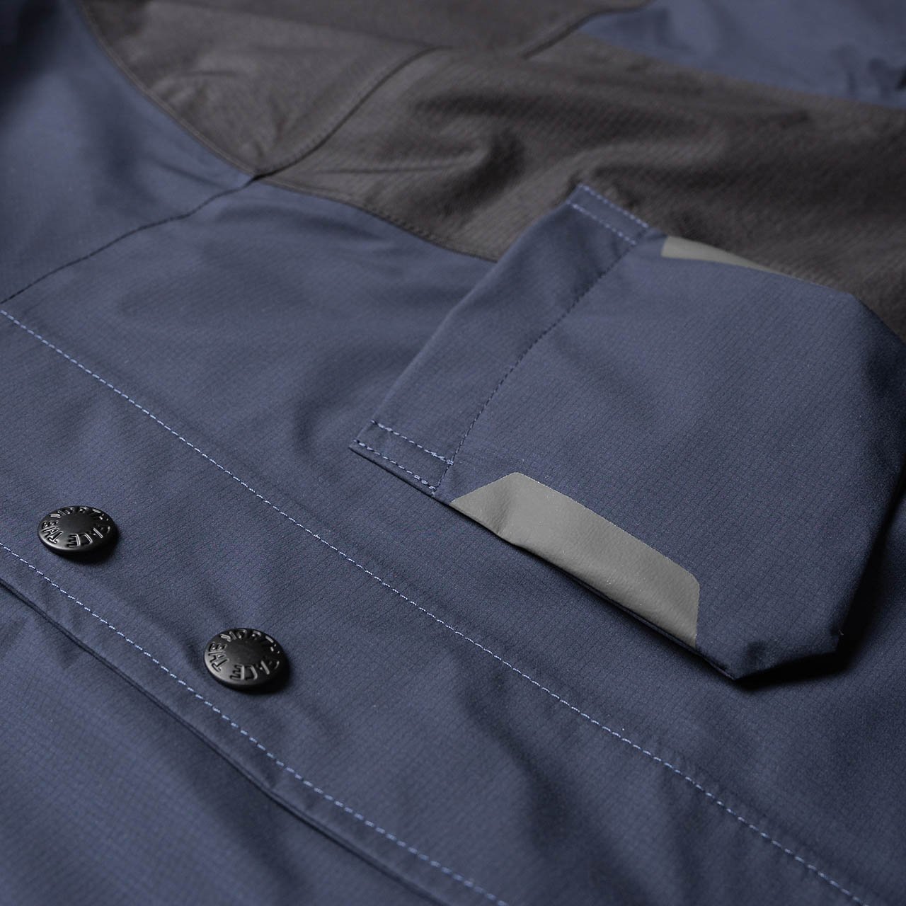 the north face black series kk gore-tex light coat jacket (black) - nf0a3vqh2g - a.plus - Image - 3