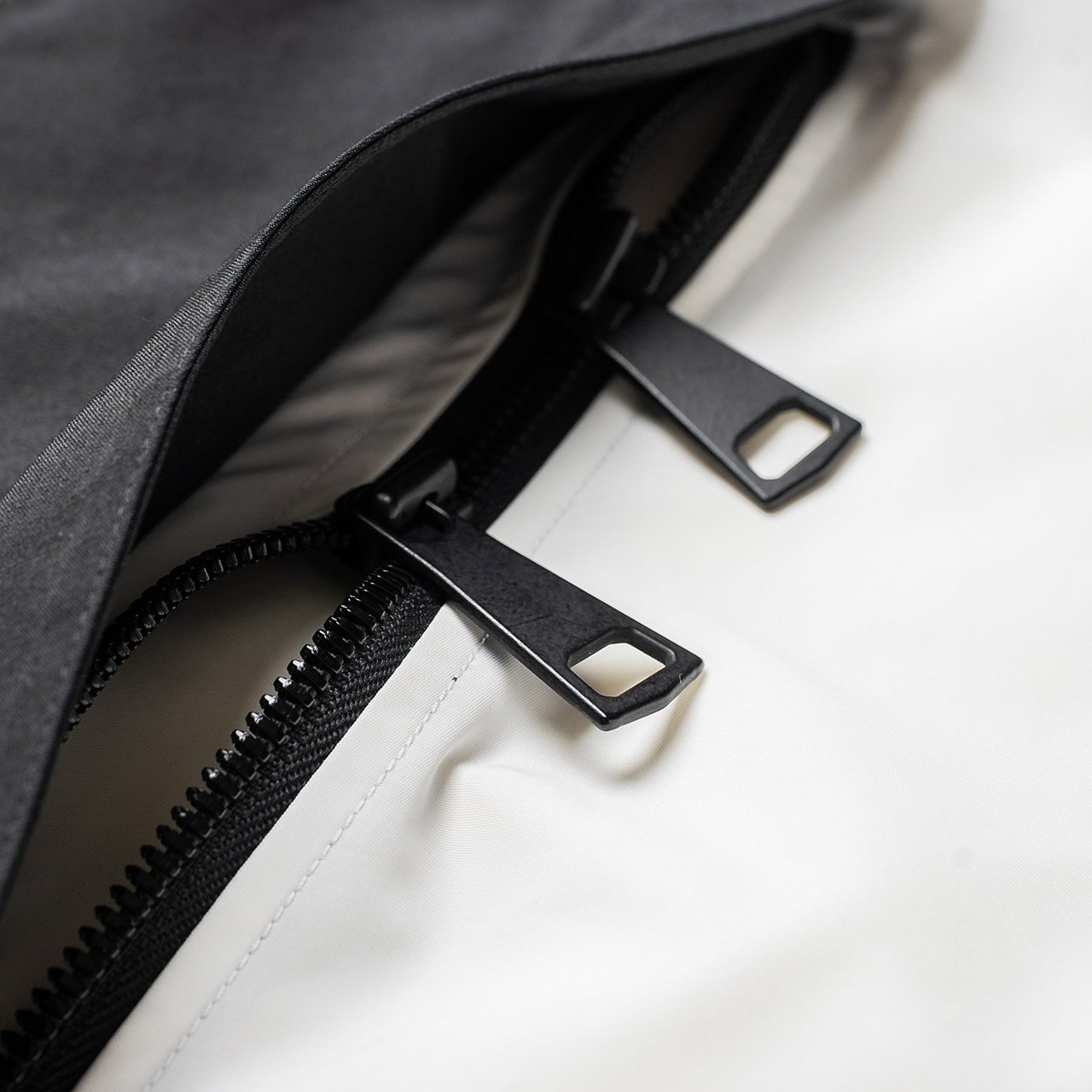 the north face black series mountain light jacket (white) - nf0a4ak1la9 - a.plus - Image - 5