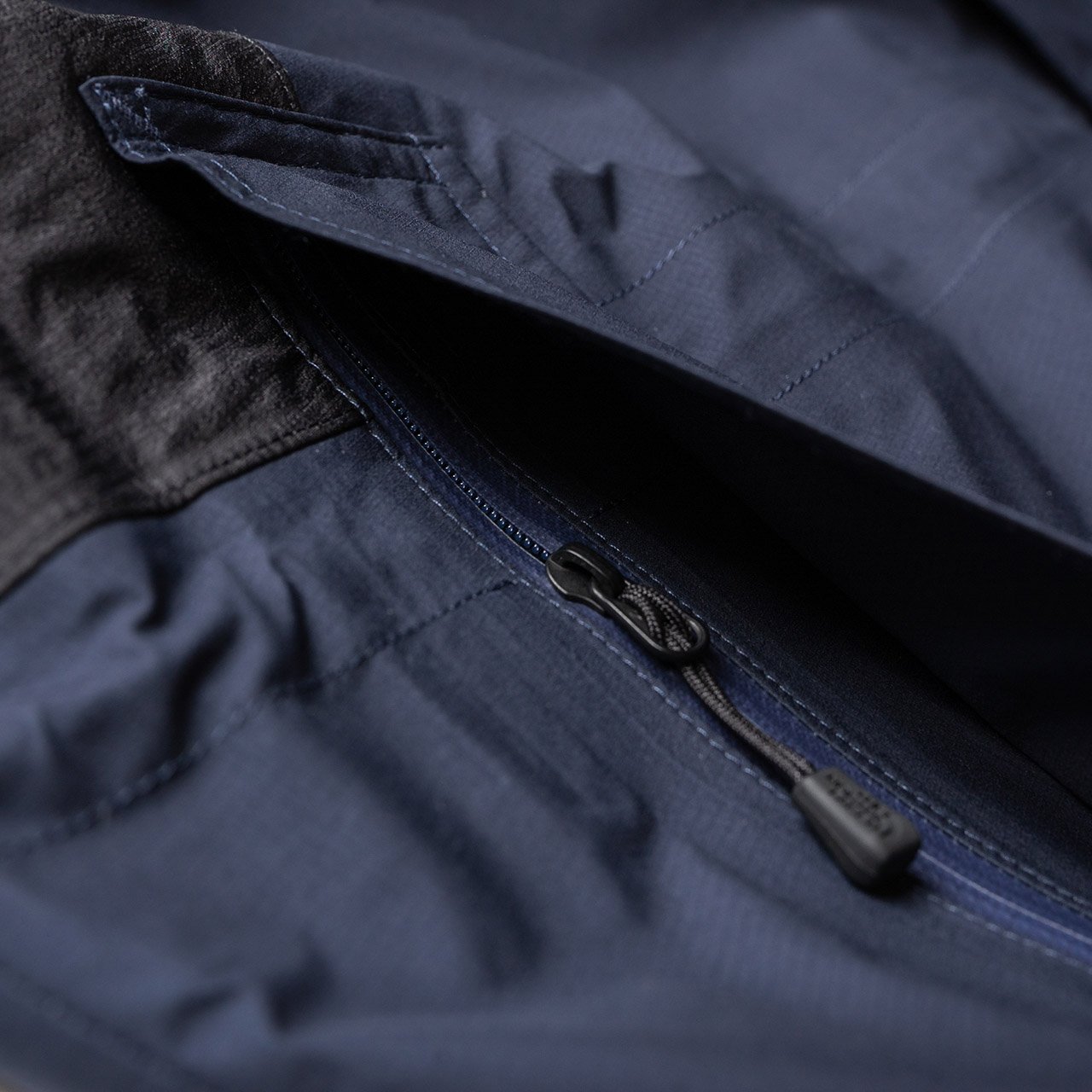 the north face black series kk gore-tex light coat jacket (black) - nf0a3vqh2g - a.plus - Image - 9