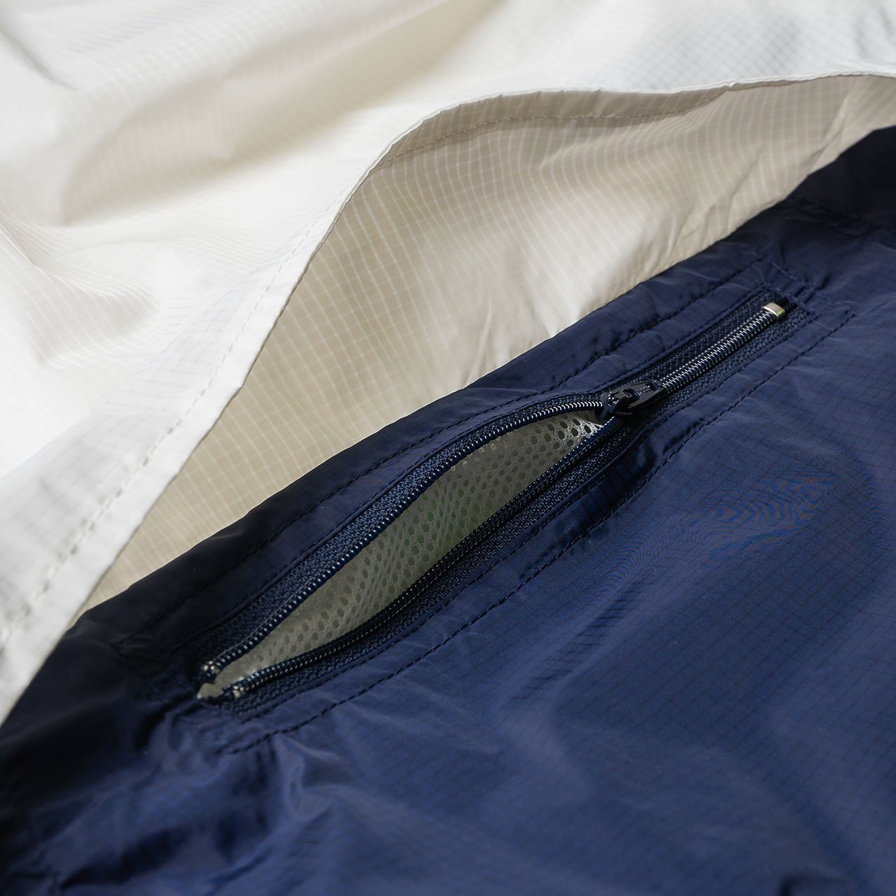 perks and mini time folds track pullover (white) - 39076-wng - a.plus - Image - 10