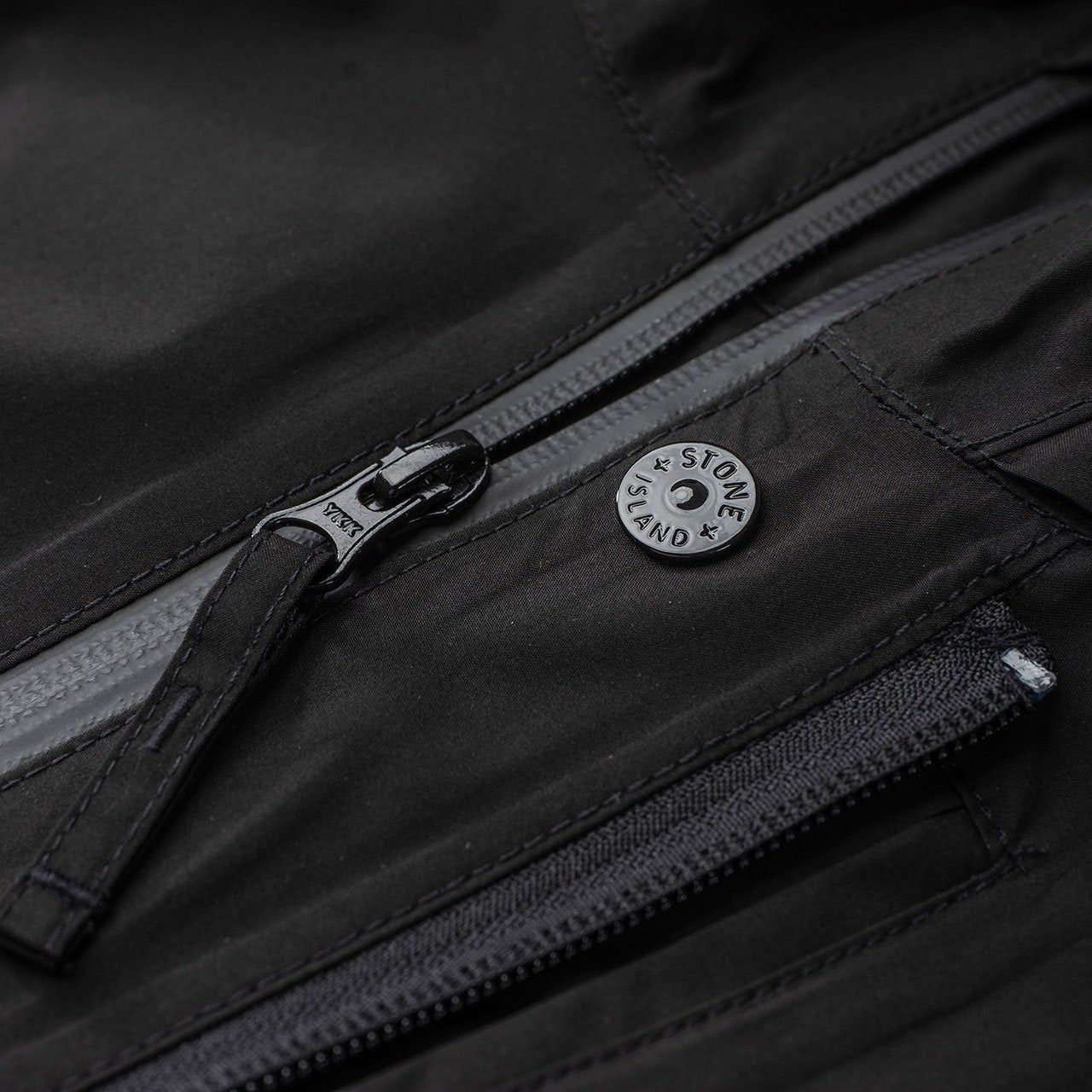 stone island shadow project gore-tex paclite® shell jacket (black) - 731940501.v0029 - a.plus - Image - 5