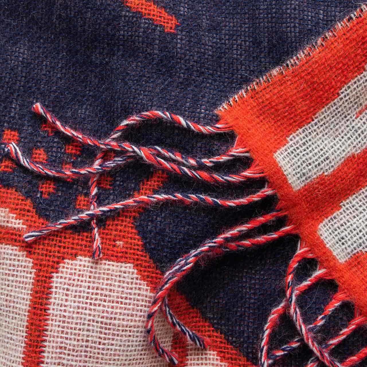 henrik vibskov hot water scarf - red gloves (red) - aw20-a905 - a.plus - Image - 4