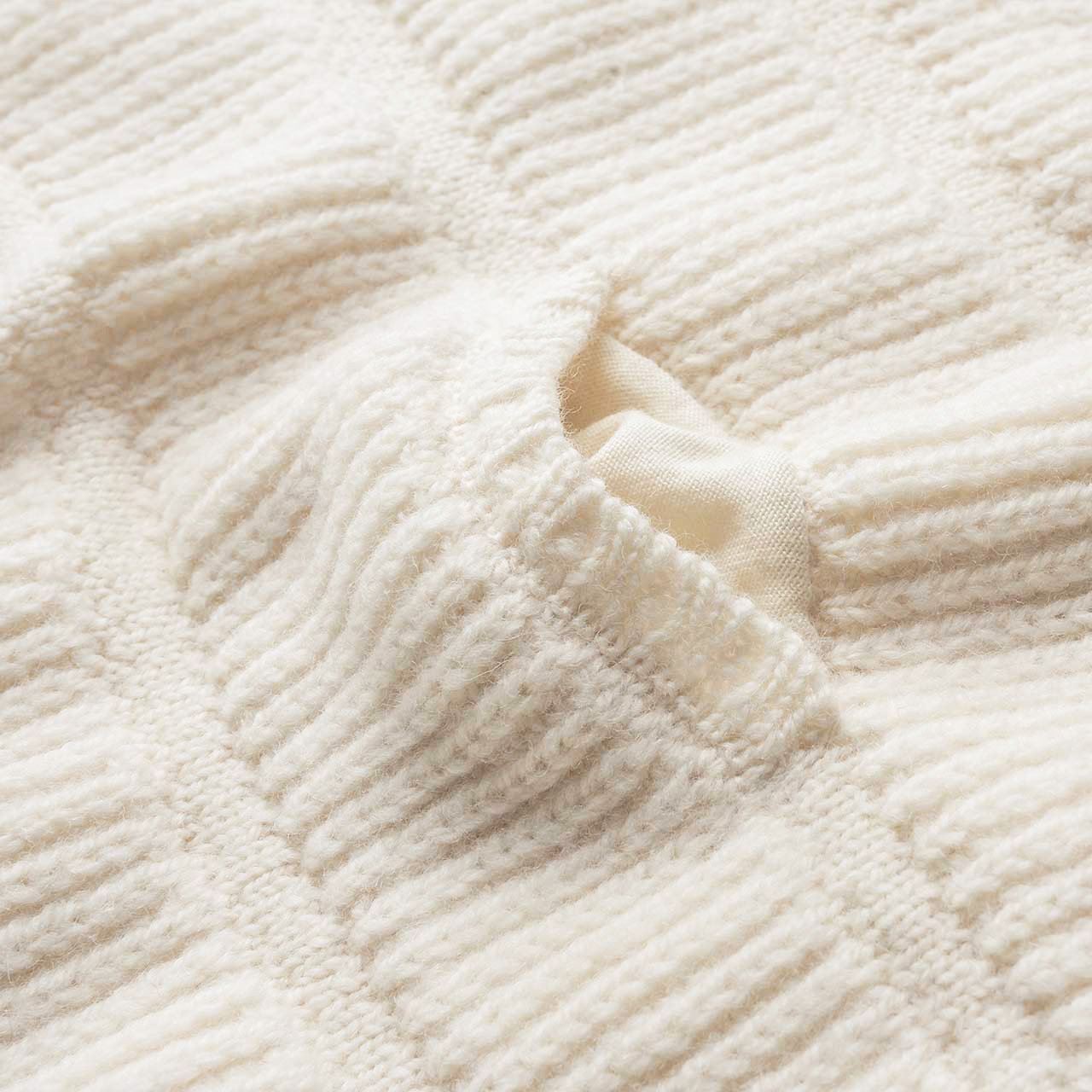 henrik vibskov chunky tubes knit (whisper white) - aw20-m702 - a.plus - Image - 3