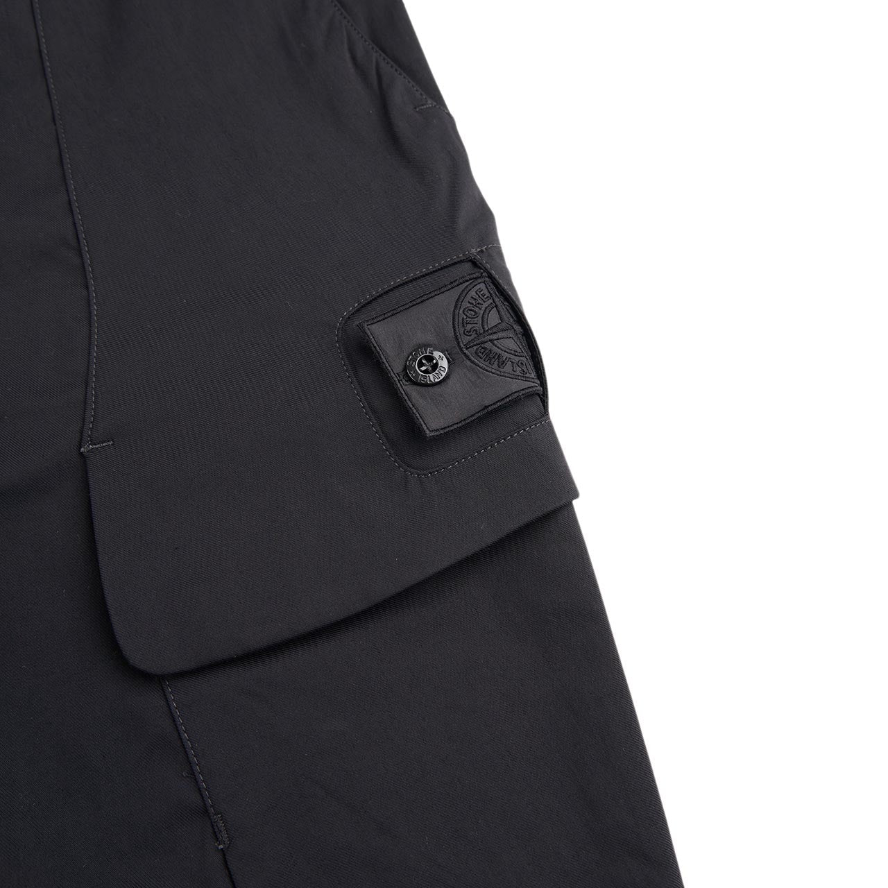stone island shadow project tapered cargo pants (black)