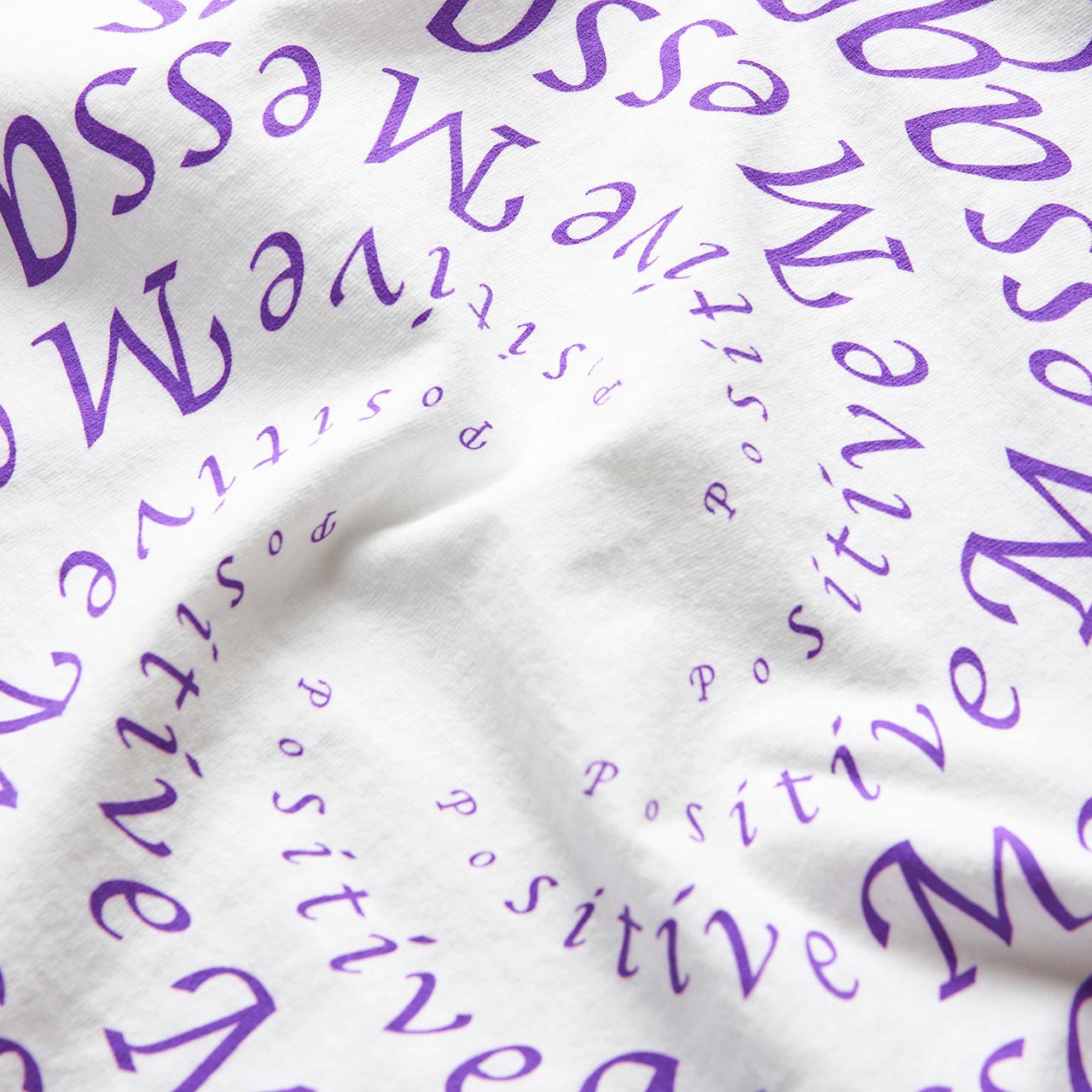 perks and mini perks and mini poz mez blend s/s t-shirt (white)