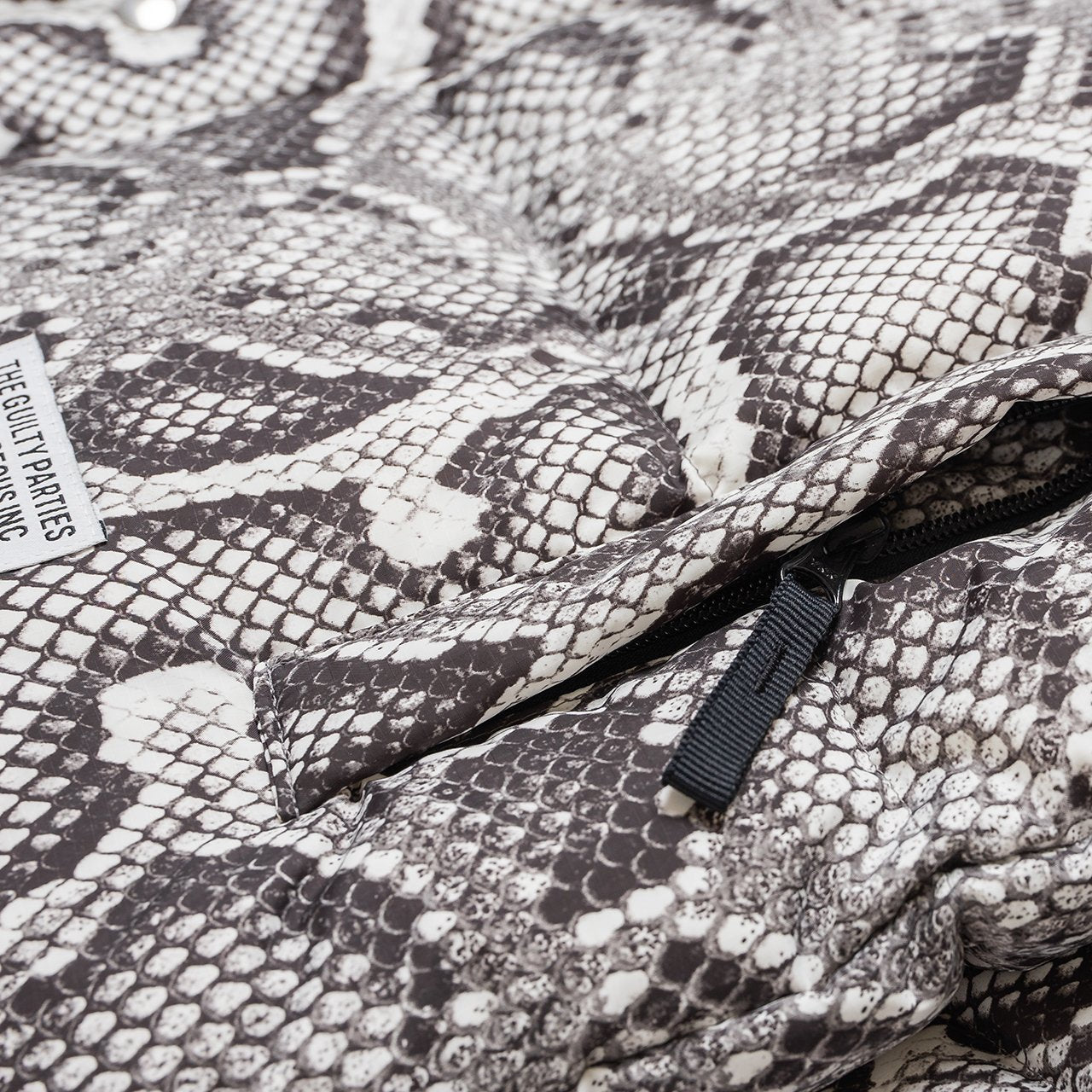 wacko maria wacko maria python down jacket (white)