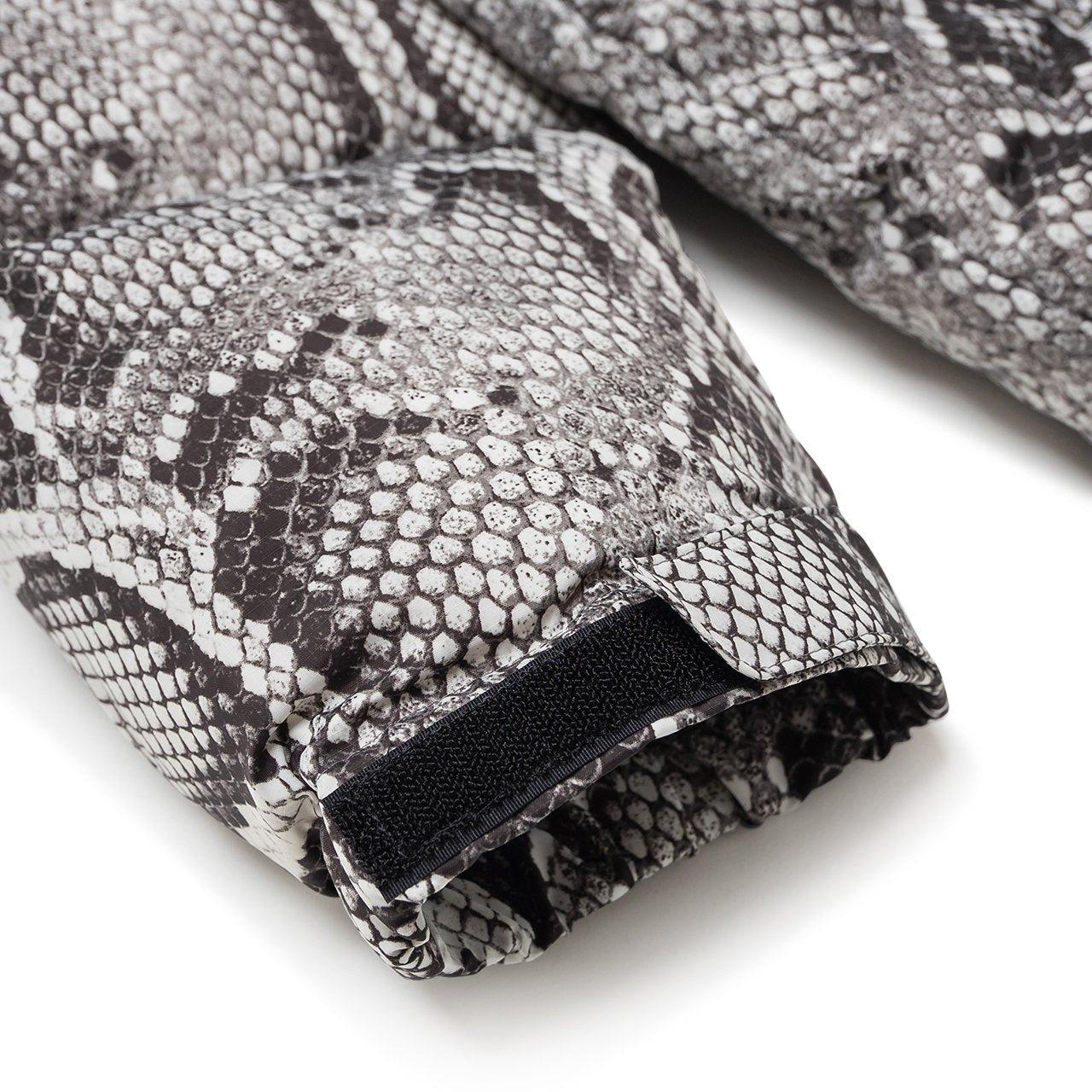 wacko maria wacko maria python down jacket (white)