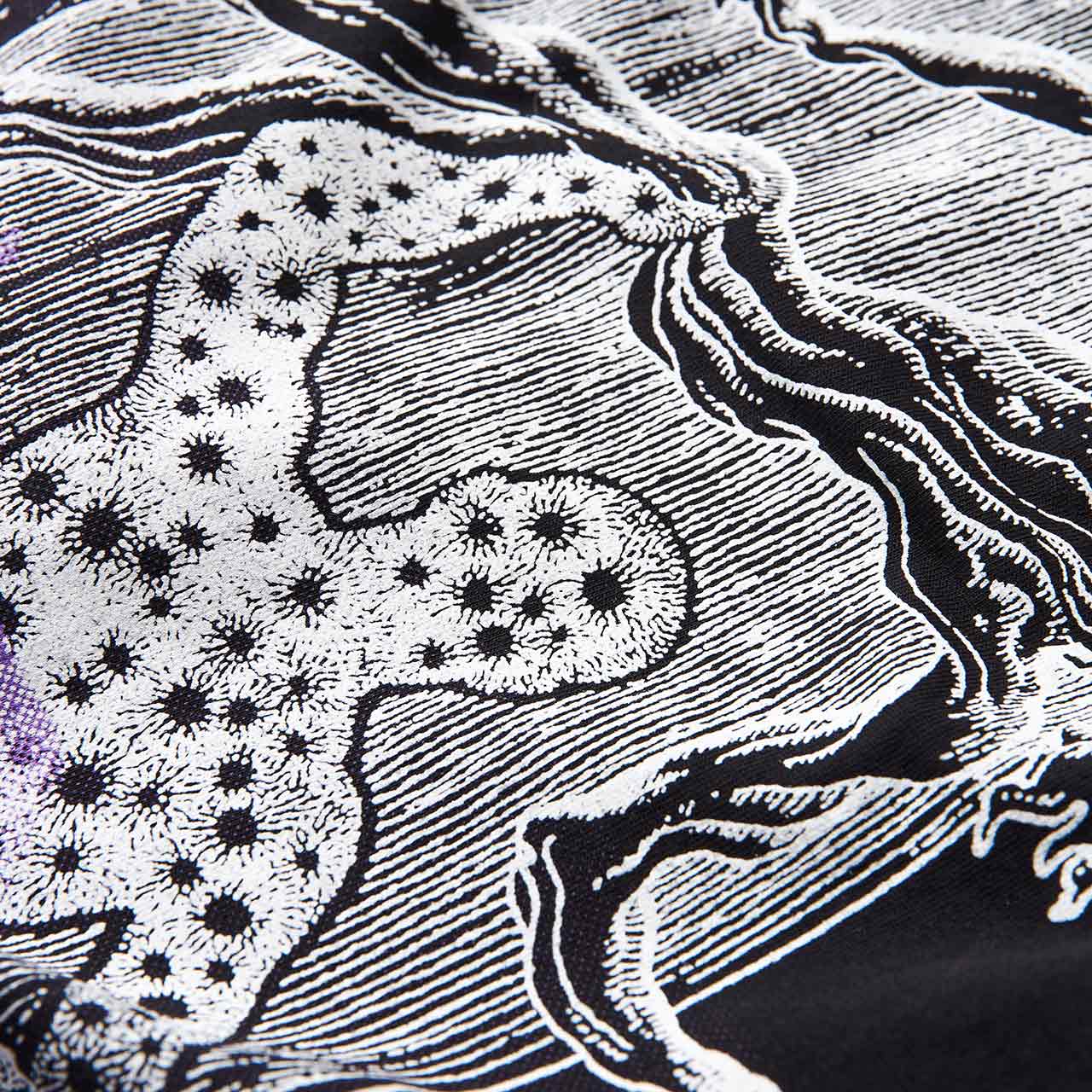 perks and mini perks and mini poz mez collective dreaming s/s t-shirt (black)