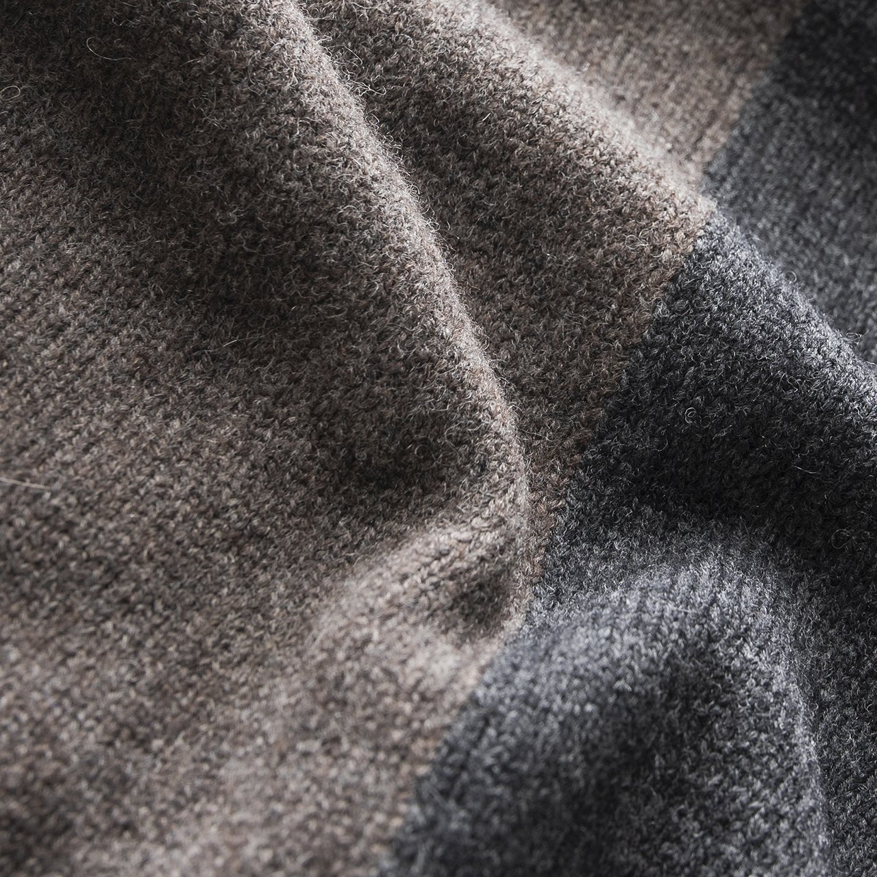 undercover undercover turtleneck sweater (charcoal)