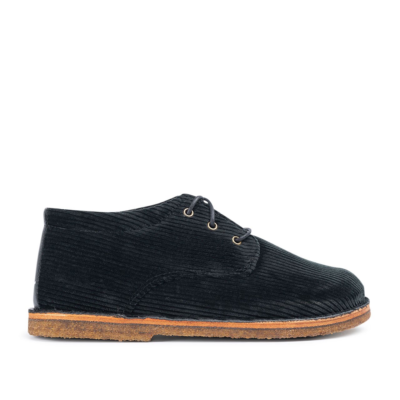 undercover undercover countryflex chukka boot (black)