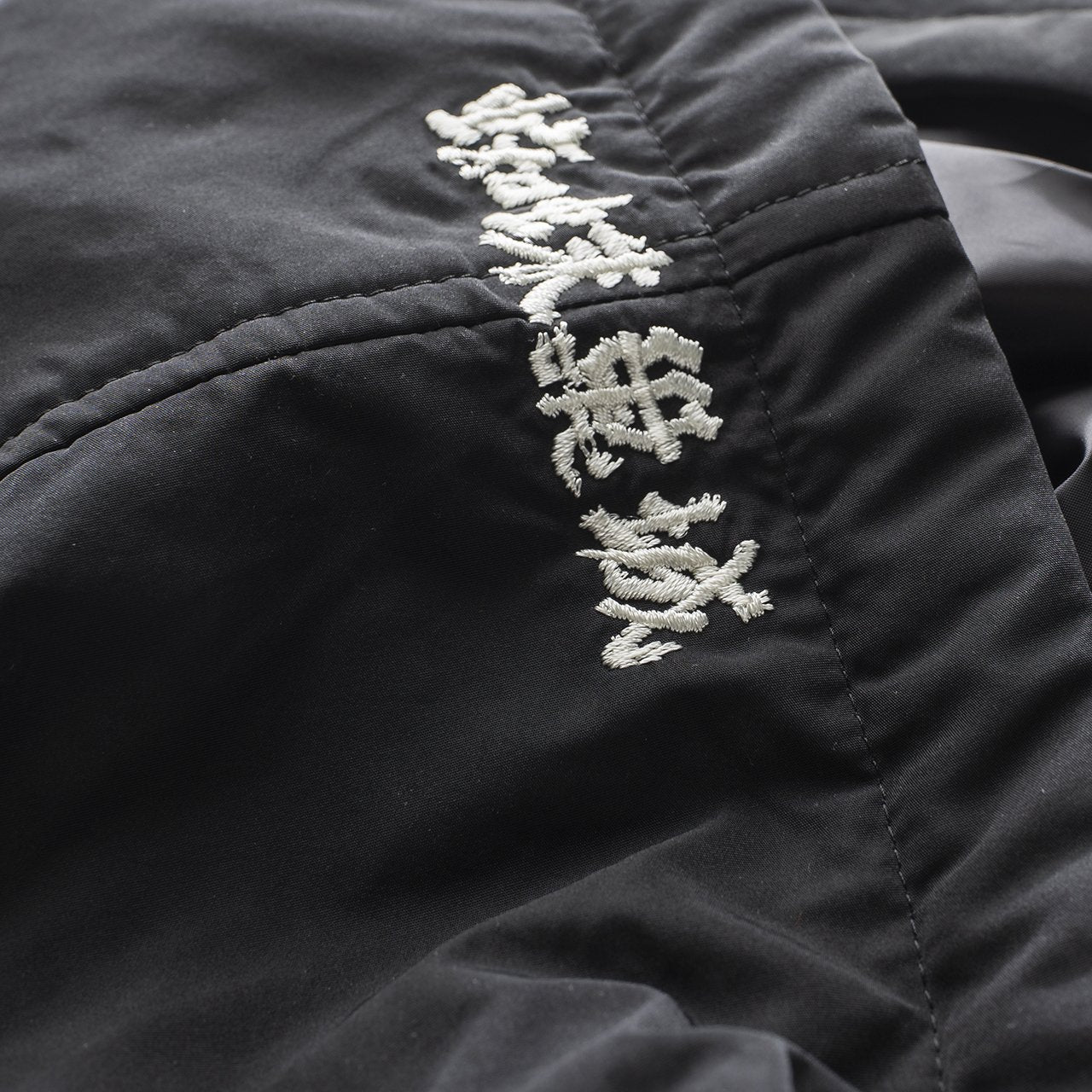 undercover undercover 'throne of blood' hooded jacket (black)