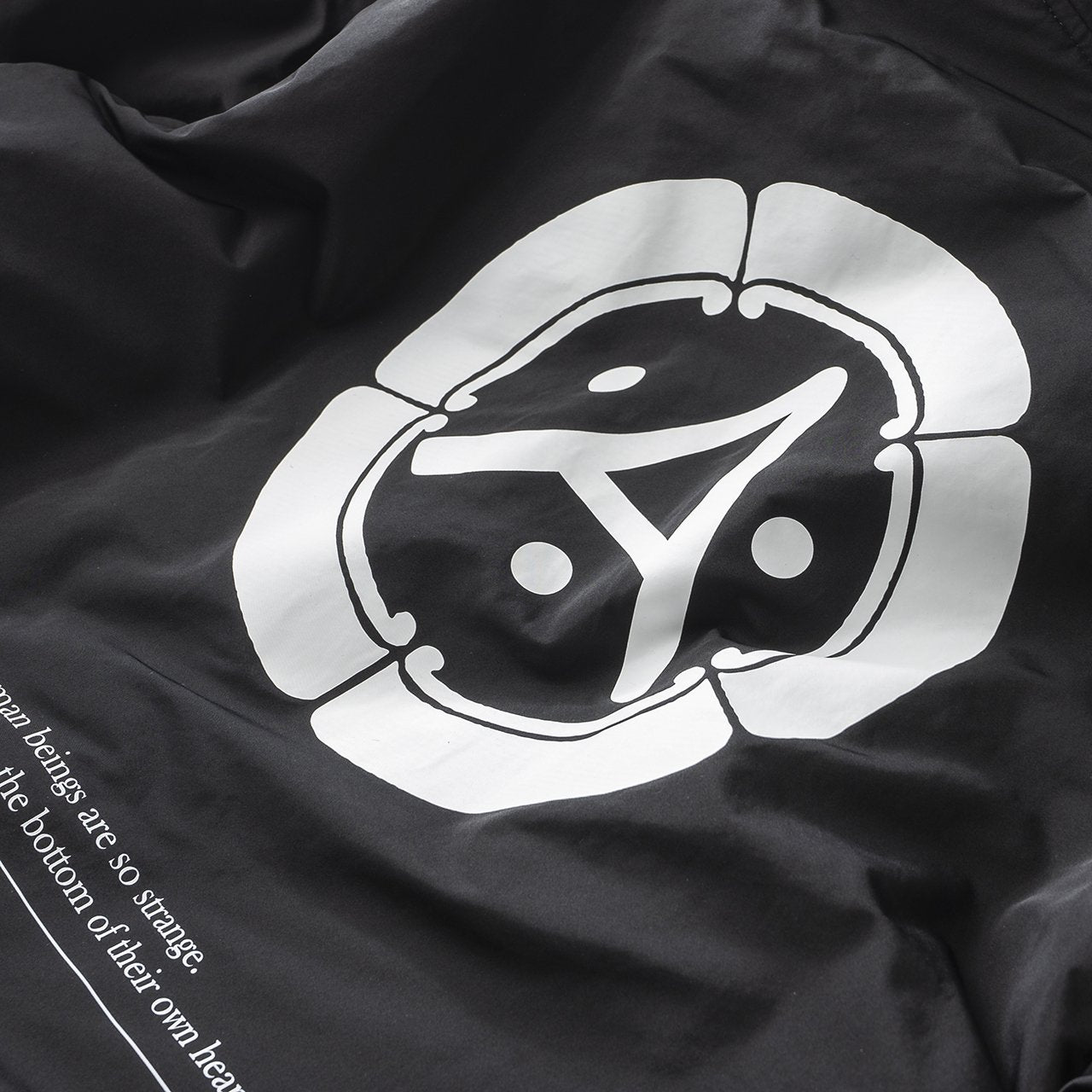 undercover undercover 'throne of blood' hooded drawstring jacket (black)