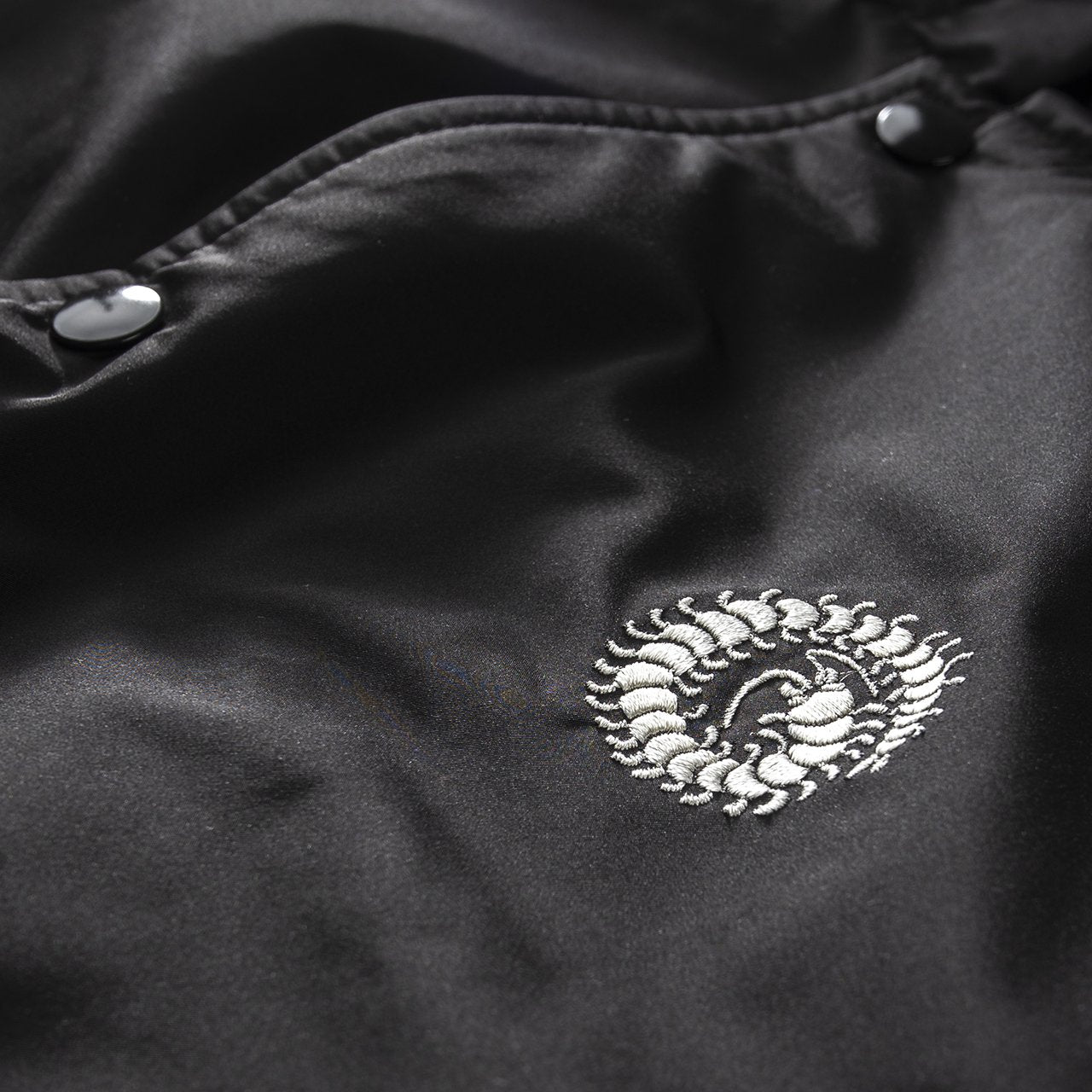 undercover undercover 'throne of blood' hooded coat (black)