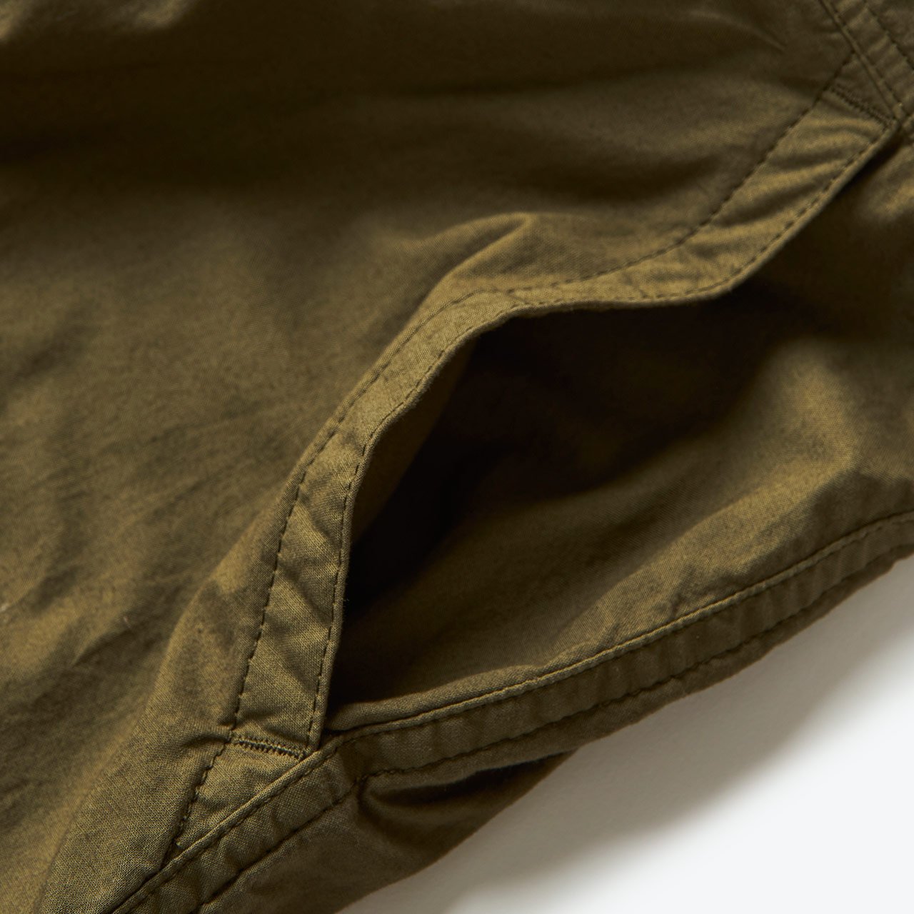 undercover undercover oversized pants (khaki)
