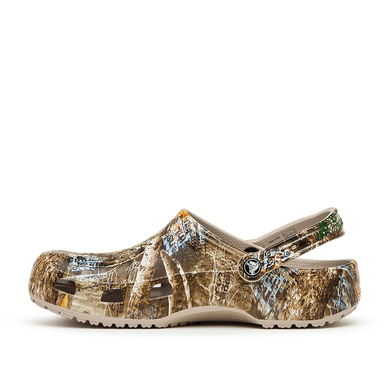 crocs crocs x thisisneverthat x realtree classic clogs