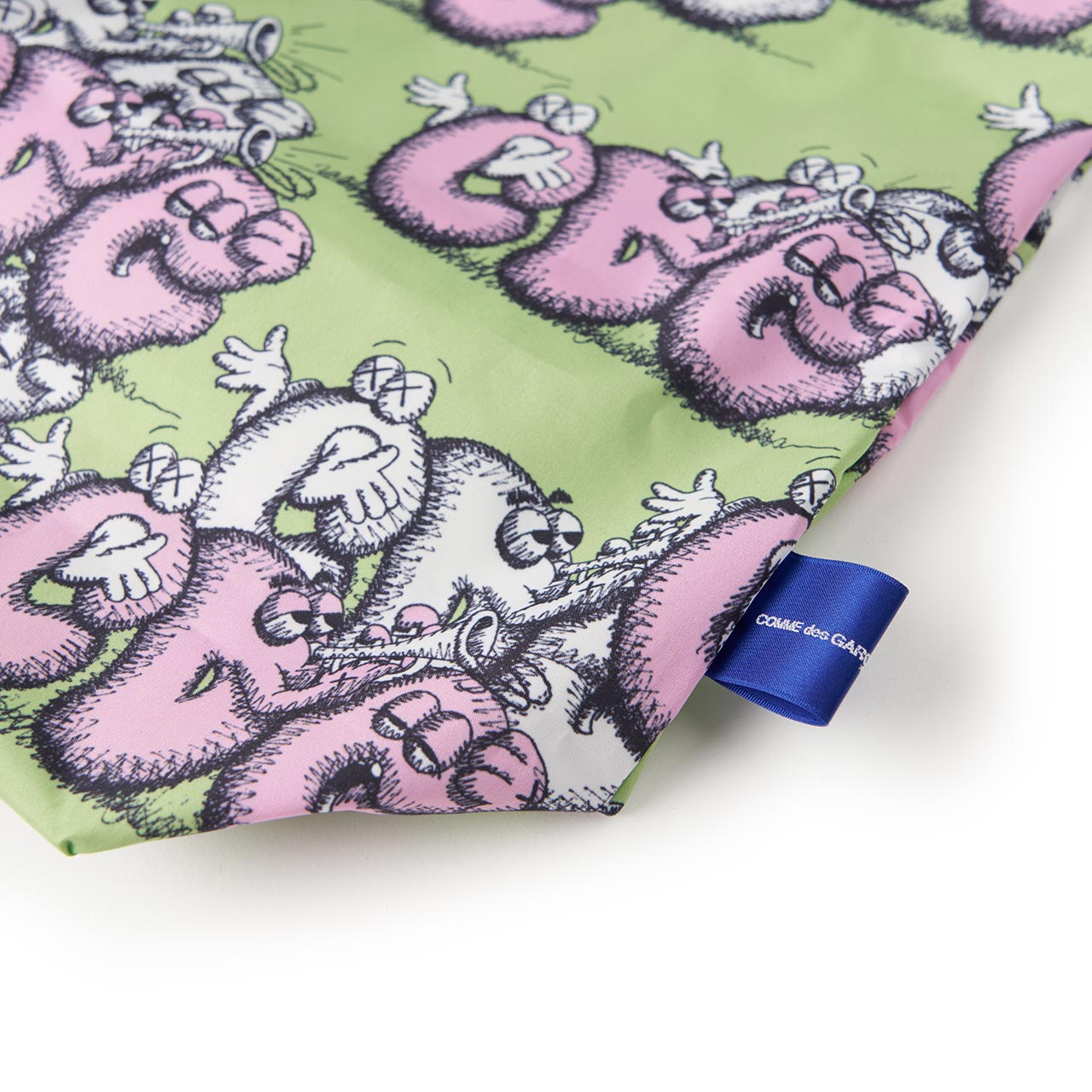 comme des garçons shirt comme des garçons shirt x kaws drawstring bag FH-K201-W21