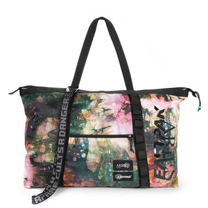 eastpak eastpak x aries shopper (black / multi) EK0A5B9MN101