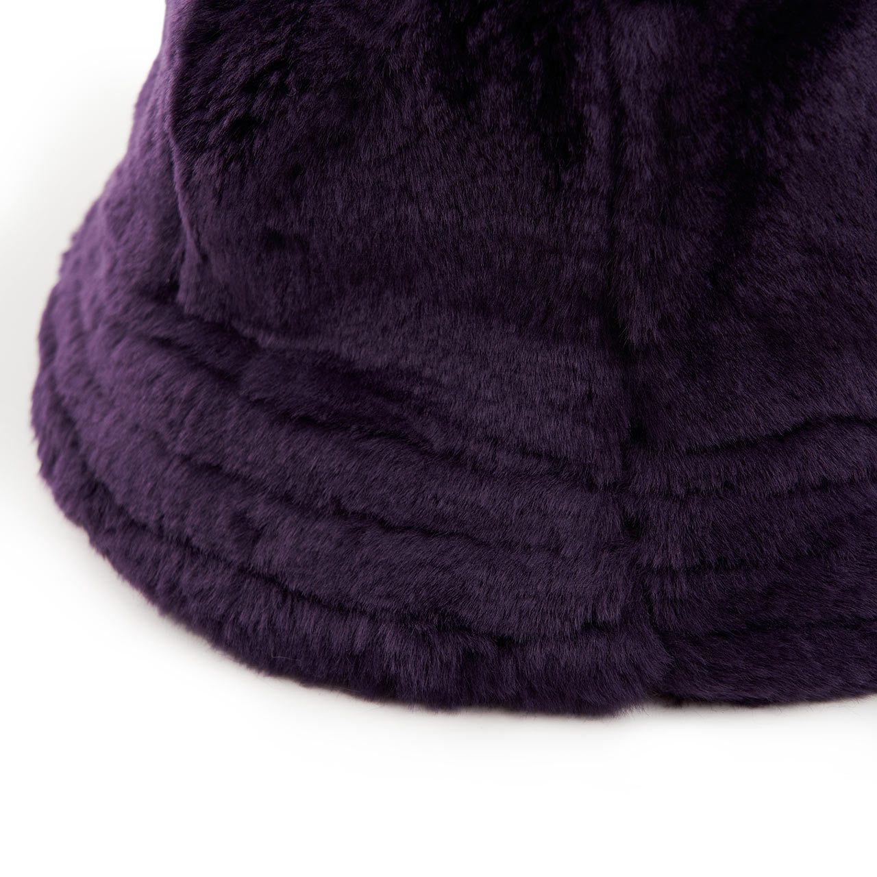 needles needles faux fur bermuda hat (purple) JO034OS