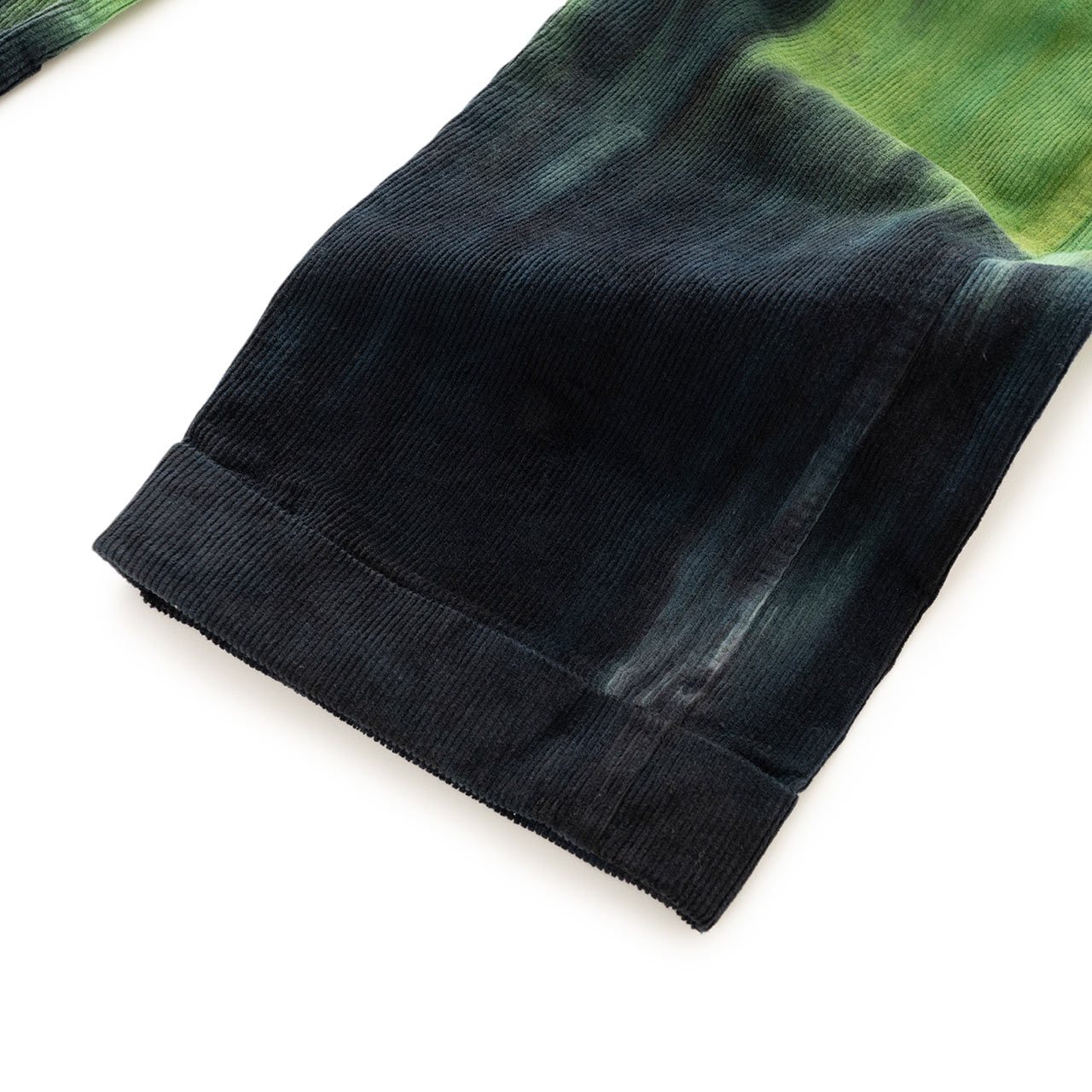 henrik vibskov henrik vibskov crumpet corduroy pants (black / green)