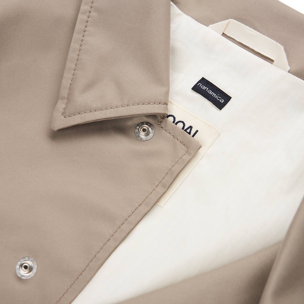 nanamica nanamica gore-tex coach jacket (beige)