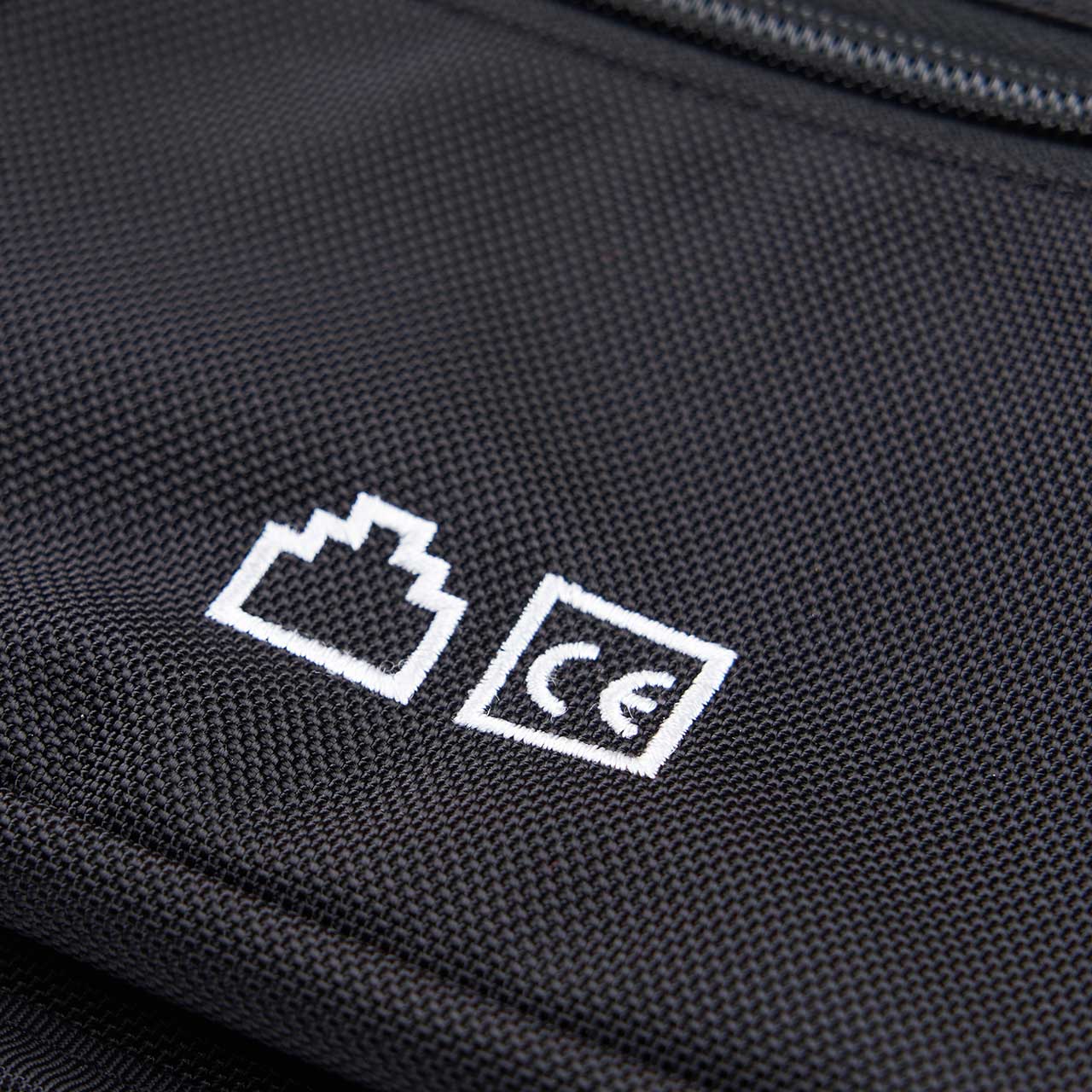 cav empt cav empt waist bag (black) CES21G08